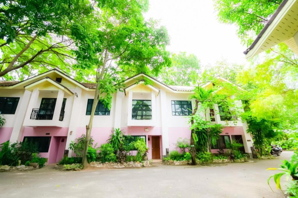 Chayada Garden House And Resort Hotel Nakhonratchasima Exterior foto